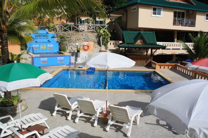 Patong Rai Rom Yen Resort Sha Eksteriør bilde