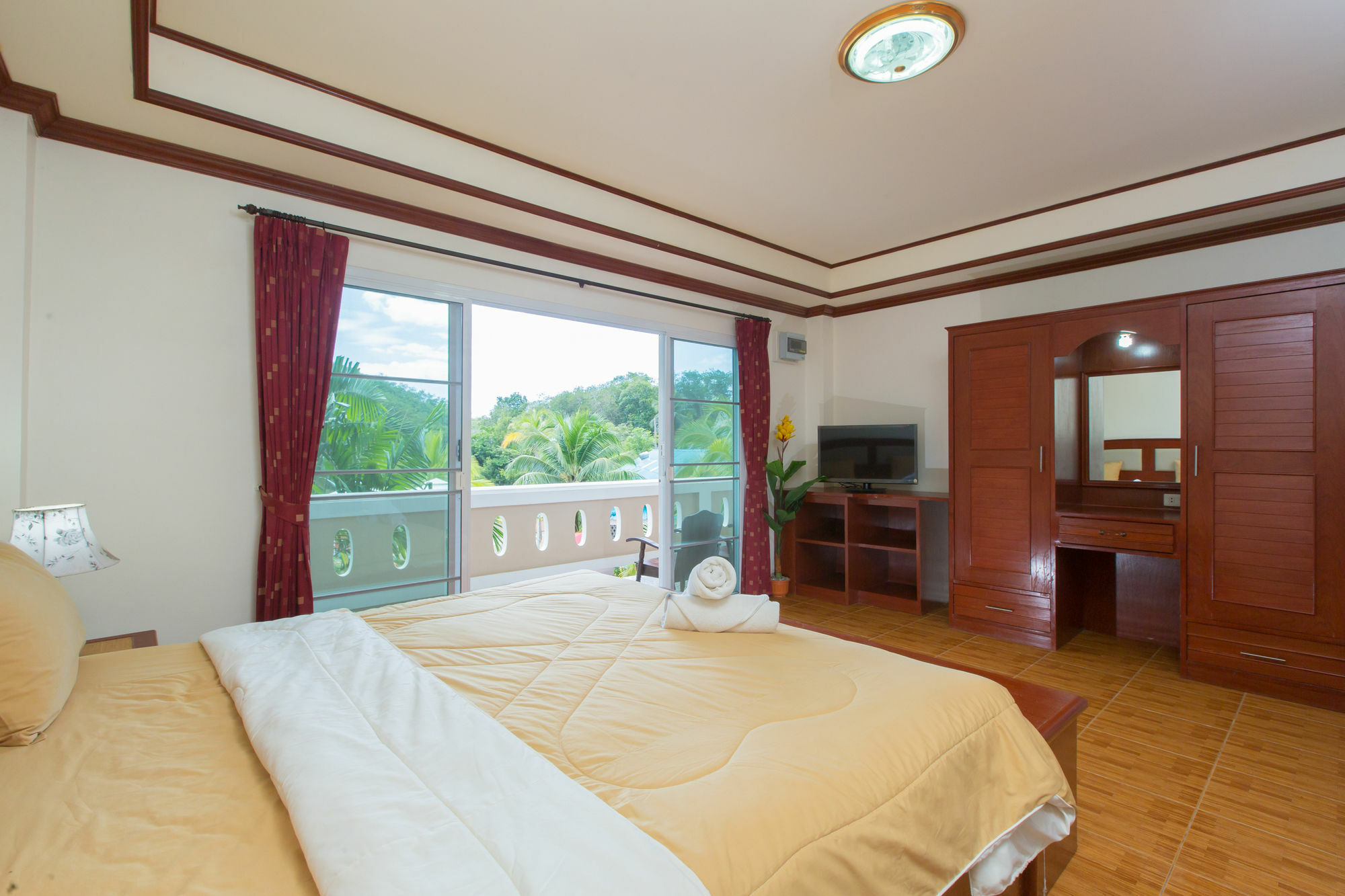 Patong Rai Rom Yen Resort Sha Eksteriør bilde